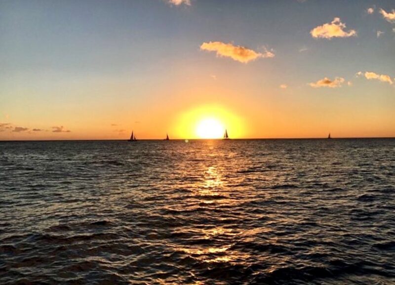 Oahu: Waikiki Glass Bottom Boat Sunset Cruise - The Sum Up