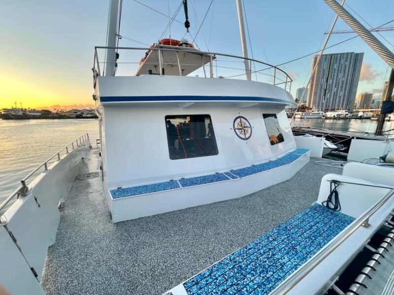 Oahu: Waikiki Whale Watching Cruise - Authentic Experiences & Guest Reviews