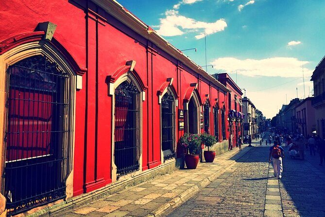 Oaxaca City tour - Santo Domingo museum & the colorful market - In The Sum Up