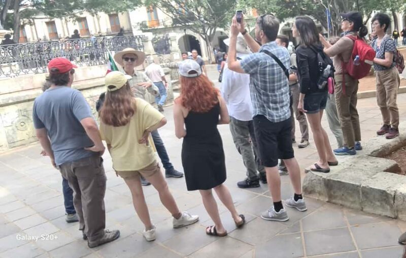 Oaxaca City: Walking tour with local product tasting - Discovering the Treasure of Tomb 7