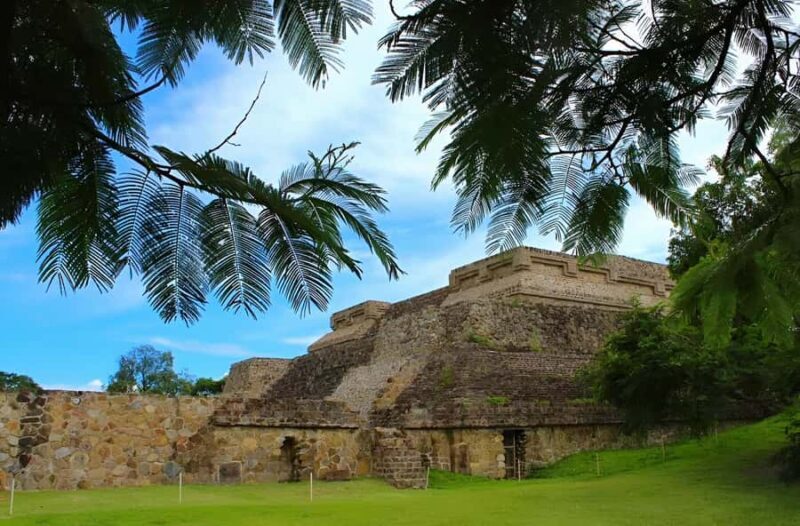 Oaxaca: full-day tour of Monte Alban, ancestral mezcal, alebrijes, and black mud - Exploring Monte Albán: Ancient Heights and Stunning Views