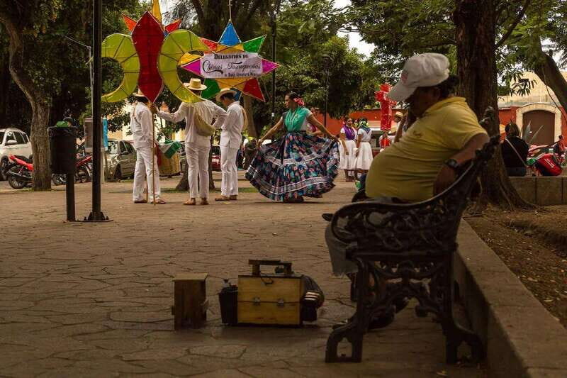 Oaxaca walking tour with a local photographer - Price and Value