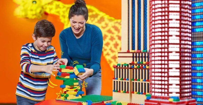 Oberhausen: Legoland Discovery Center Ticket - Thematic Zones and Attractions in Detail