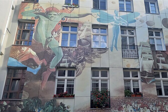 ód - 1-day tour to the most surprising Polish city (from Warsaw) - Discovering Łódź: An Unexpected Polish Treasure