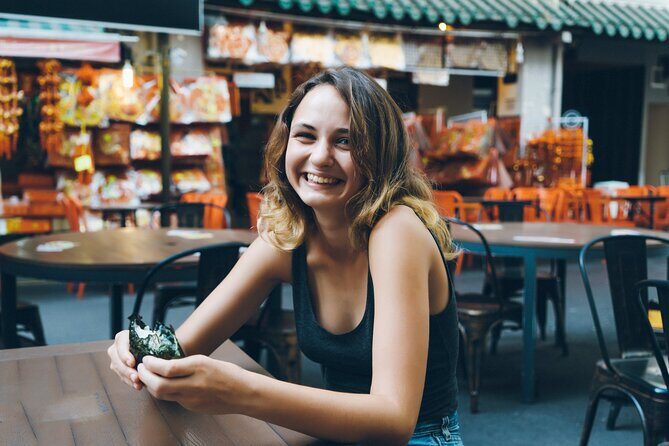 Off the Menu: Singapore Authentic Food Tour with Local Student - Key Points