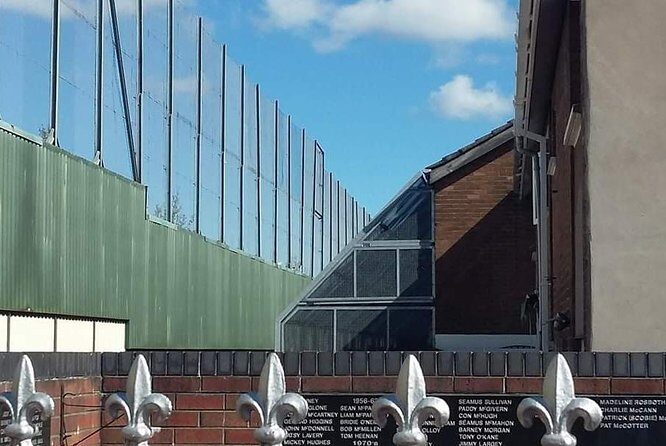 Official World Famous Belfast Black Taxi Tour - Guides and Authenticity