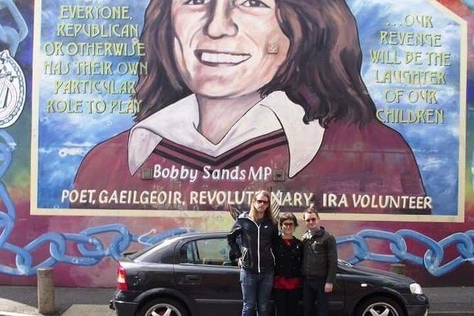 Official World Famous Belfast Taxi Tour - The Peace Walls and No-Man’s Land