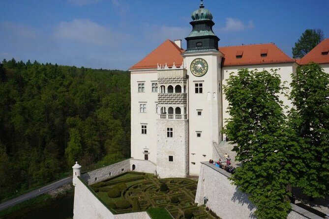 Ogrodzieniec Castle & Ojcow National Park Tour - What Travelers Can Expect