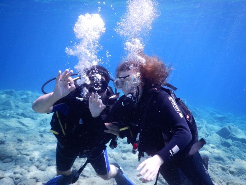 Oia: 2 Guided Scuba Dives off Santorini for Certified Divers - Equipment and Comfort