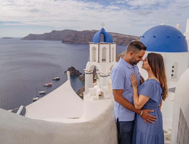 Oia: Couple Photoshoot Seprate Entrance to Blue Dome - FAQ