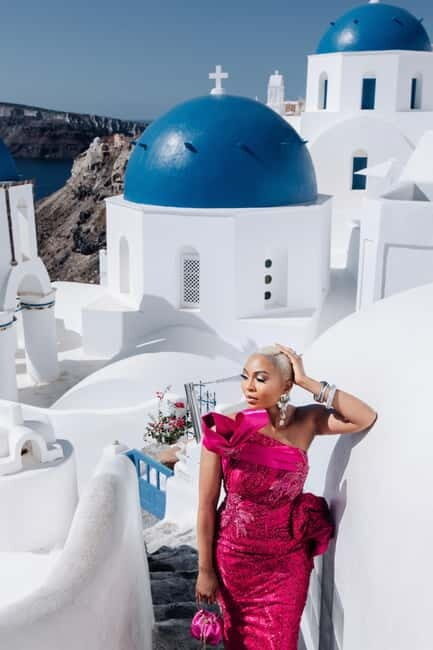 Oia: Private Photoshoot Session with a Professional - Key Points