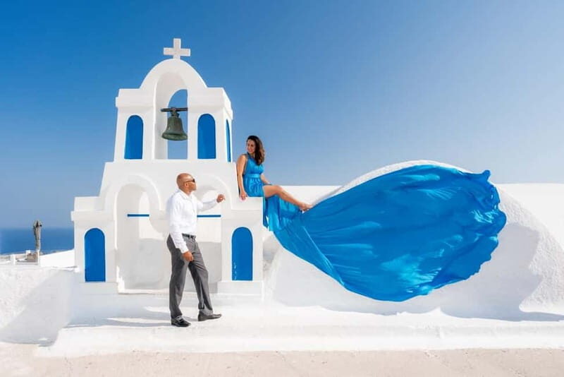 Oia: Santorini Photoshoot with Flying Dress Rental Option - Key Points