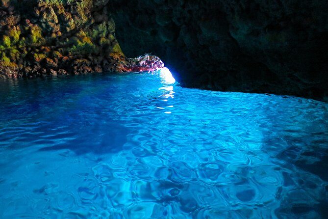 [Okinawa Blue Cave] Snorkeling and easy boat holding! Private system Very satisfied with the beautiful facilities of the shop (with photo and video shooting service) - Who Should Consider This Tour?
