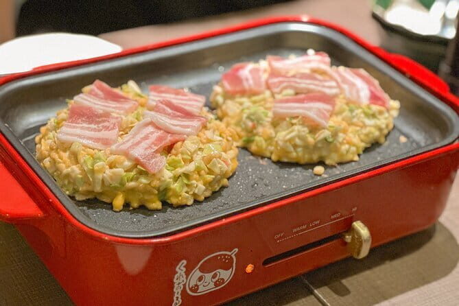 Okonomiyaki cooking & Amusement arcade in Shibuya! - Key Points