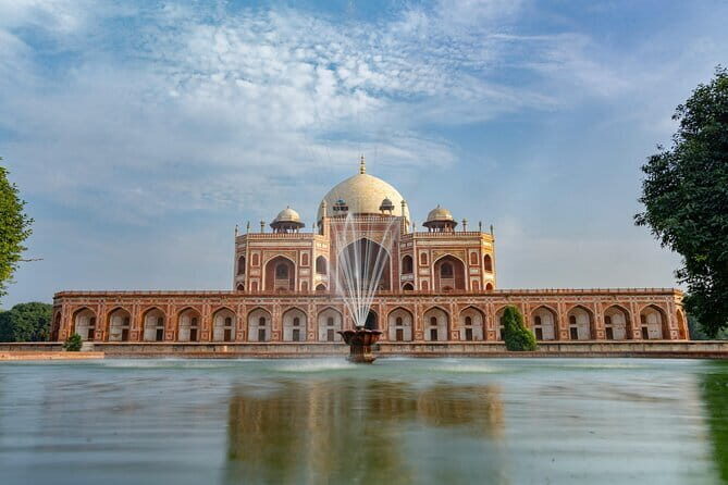 Old and New Delhi Private City Tour - Lunch Break: An Opportunity to Recharge