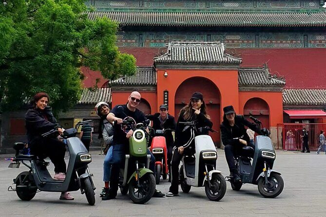 Old Beijing Hutong Experience - by eBike or bicycle - Unique Features Highlighted by Travelers