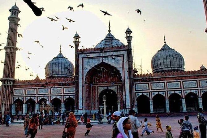 Old Delhi Bazaar Walk & Haveli Visit Tour - A Closer Look at the Itinerary: What to Expect