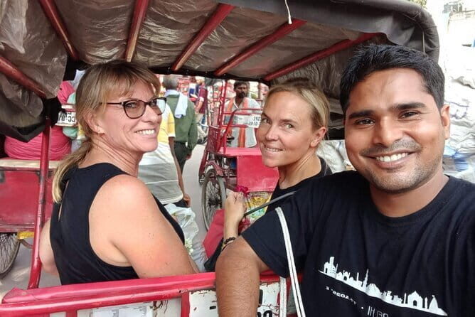 Old Delhi Spice Market and Temple Tour - An In-Depth Look at the Old Delhi Spice Market and Temple Tour