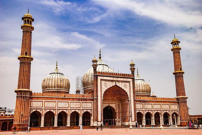 Old Delhi Tour - A Detailed Look at the Old Delhi Tour