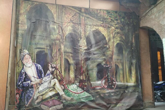 Old Delhi tour with a Local - Mirza Ghalib’s Haveli