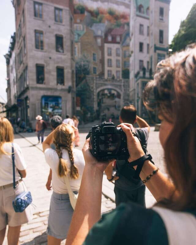 Old Quebec Art Galleries Private Walking Tour - Authentic Experiences and Authenticity
