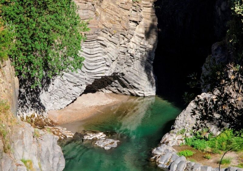 Old Sicily and Etna wine tasting tour from Taormina - What Past Travelers Say