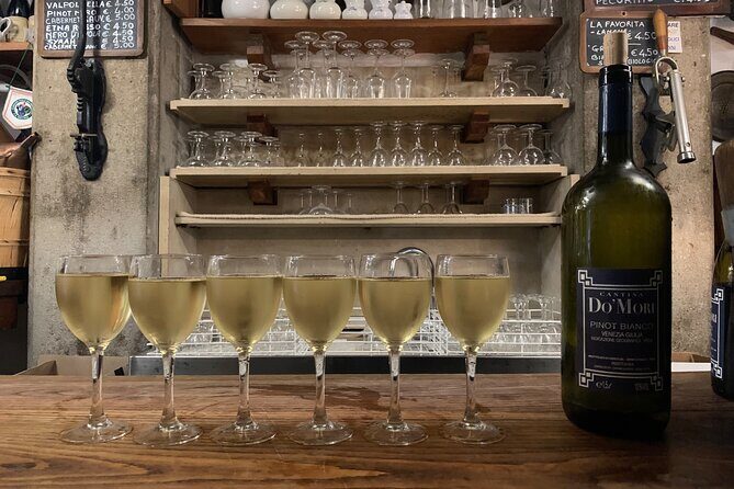 Old Taverns and Rialto Market Food Adventure (for hungry foodies) - FAQs