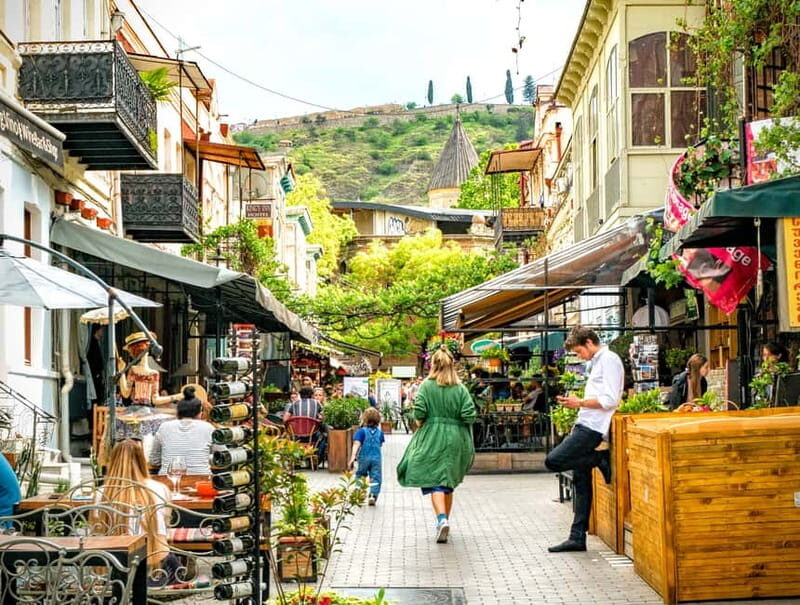 Old Tbilisi Highlights Walking Tour with Wine & 10 Tastings - Key Points
