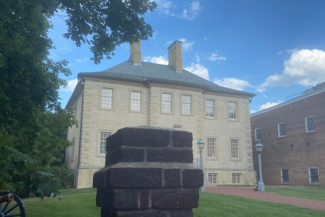 Old Town Alexandria Guided Walking Tour with a Local - A Deep Dive into the Tour Experience