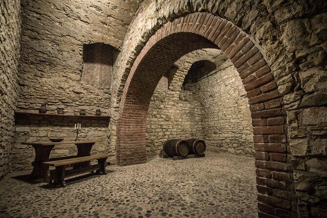 Old Town, Astronomical Clock & Underground Tour with PragueWay - FAQ