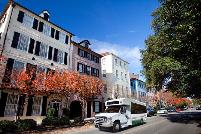 Old Town Trolley Charleston Sightseeing Tour - The Experience of the Hop-On-Hop-Off Format