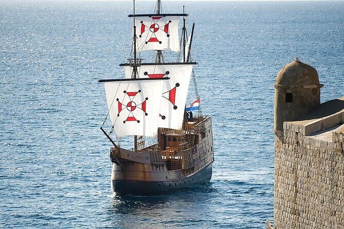 Old Town Walking Tour and Cruise with Karaka - Dubrovnik Old Town Walking Tour and Cruise with Karaka: An Authentic Experience