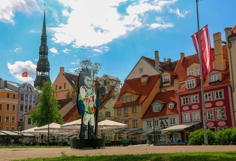 Old Town Walking Tour & Canal Boat Experience - Exploring Riga’s Old Town on Foot