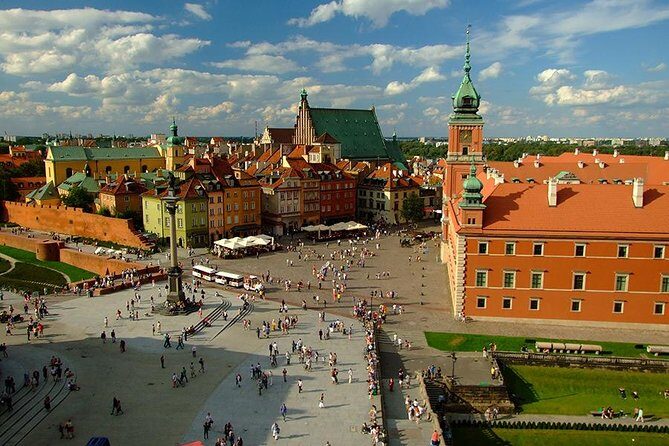 Old Town with Royal Castle + Warsaw Uprising Museum: SMALL GROUP /inc. Pick-up/ - Warsaw Uprising Museum: A Moving Reflection
