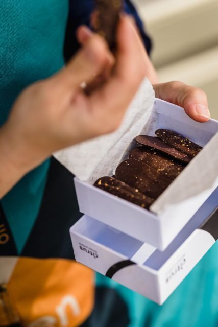 Olicatessen: Honey, Olive Oil and Traditional Greek Products - Practical Tips for Visitors