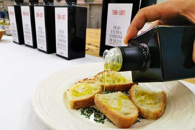 Olive harvest, visit to the oil mill and typical lunch - FAQ