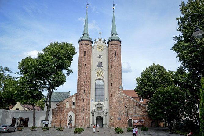 Oliwa Cathedral in Gdansk & Trip to Park - 2h private trip by luxury car - Introduction