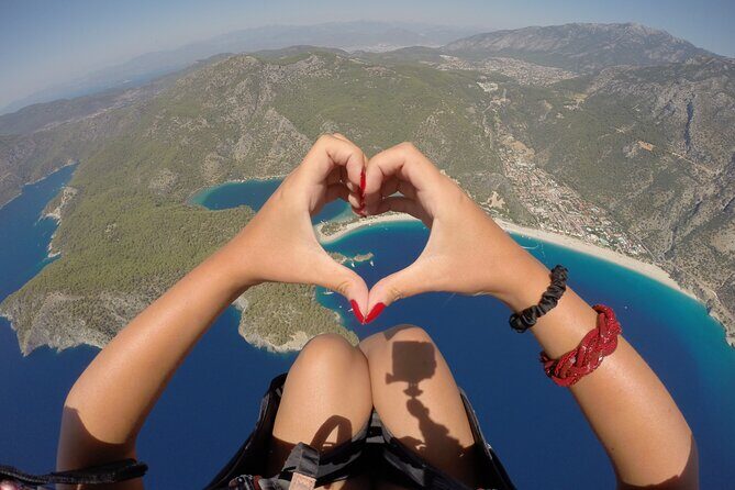 Oludeniz Paragliding Fethiye Turkey, Additional Features - The Experience for Different Types of Travelers