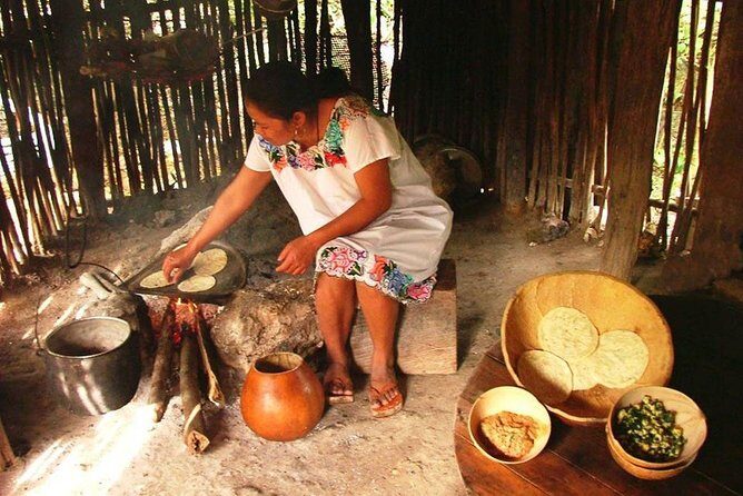 Oncelife experience of CHICHEN ITZA NIGHT SHOW. Cenote and Valladolid included. - The Sum Up