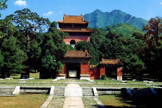One Day Coach Tour to Badaling Great Wall and Ming Tomb - FAQ