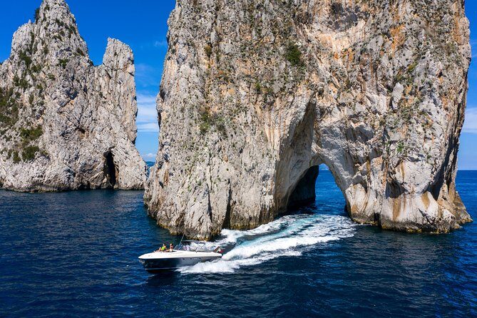 One Day Private Boat Tour of Capri - Key Points