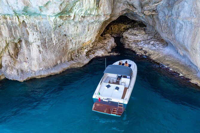 One Day Private Boat Tour of Capri - FAQ