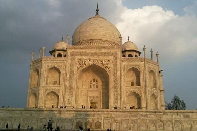 One Day Private Guided Tour of Taj Mahal Sunrise by Car From Delhi - The Sum Up