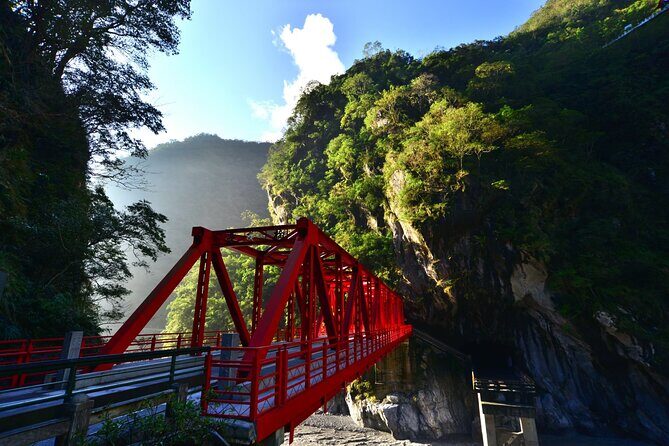 One-Day Private Tour in Hualien-Taroko National Park Included - Who Should Consider This Tour?