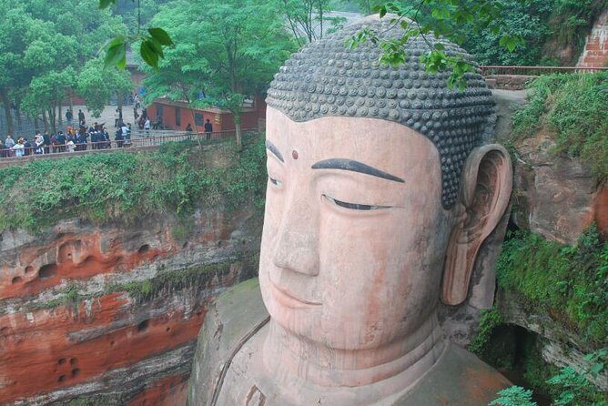 One Day Private Tour of Leshan Giant Buddha, Huanglongxi Ancient Town - Who Should Consider This Tour?