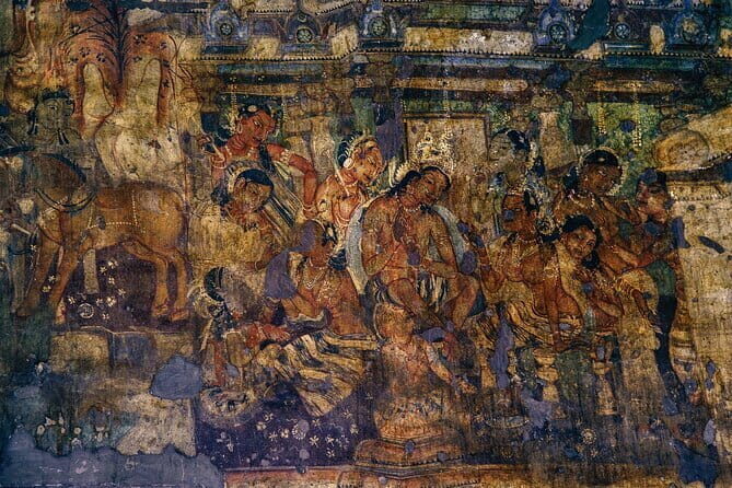 One Day, Three Wonders : Ajanta, Ellora and Mini Taj Mahal. - One Day, Three Wonders: Ajanta, Ellora, and Mini Taj Mahal