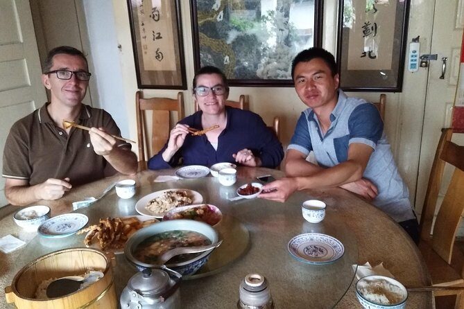 One-day West Hills and Bird & Flower Market Tour Kunming - Key Points
