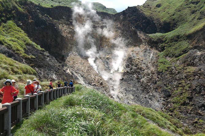 One-day Yangmingshan NP Beitou Hot Spring Park and Tamsui Tour Package - Practical Details and Value