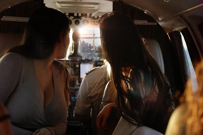 One hour Aerial Tour of Toronto and Niagara Falls with iflyTOTO - Overview of the Experience