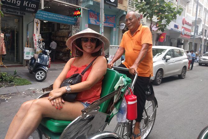 One hour cyclo tour around Saigon - Final Words
